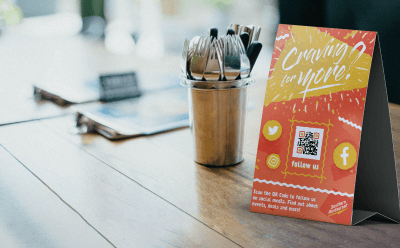 Ide QR Code pada kartu nama dengan fitur simpan di ponsel